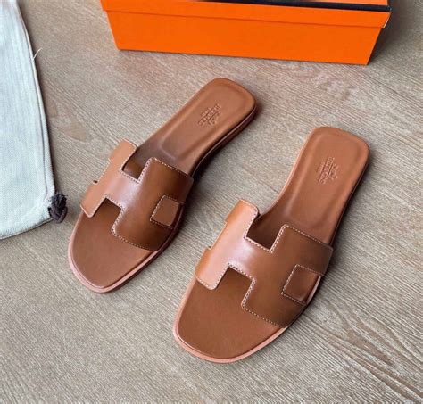 hermes sandalen dupe|hermes oasis sandals outfit.